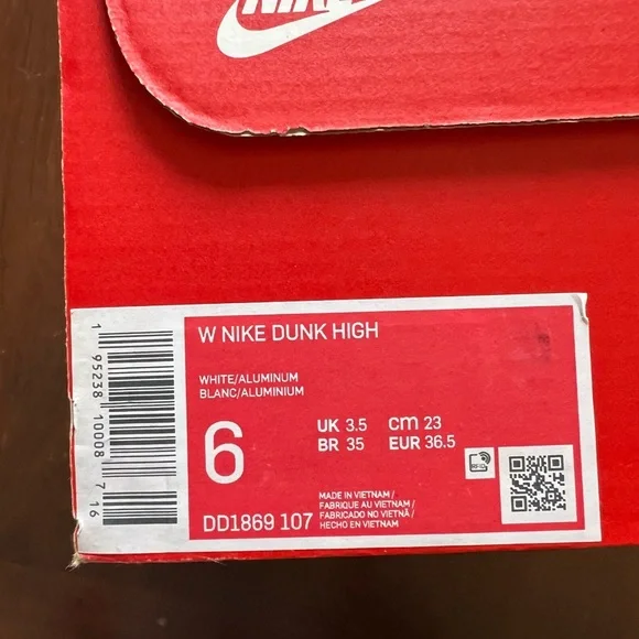 Excellent condition Nike Dunk High size 6 white/Aluminum - Picture 3 of 8